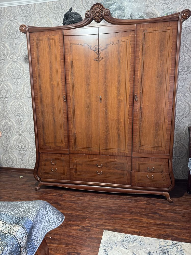 Продам мебель в хорошом состояний