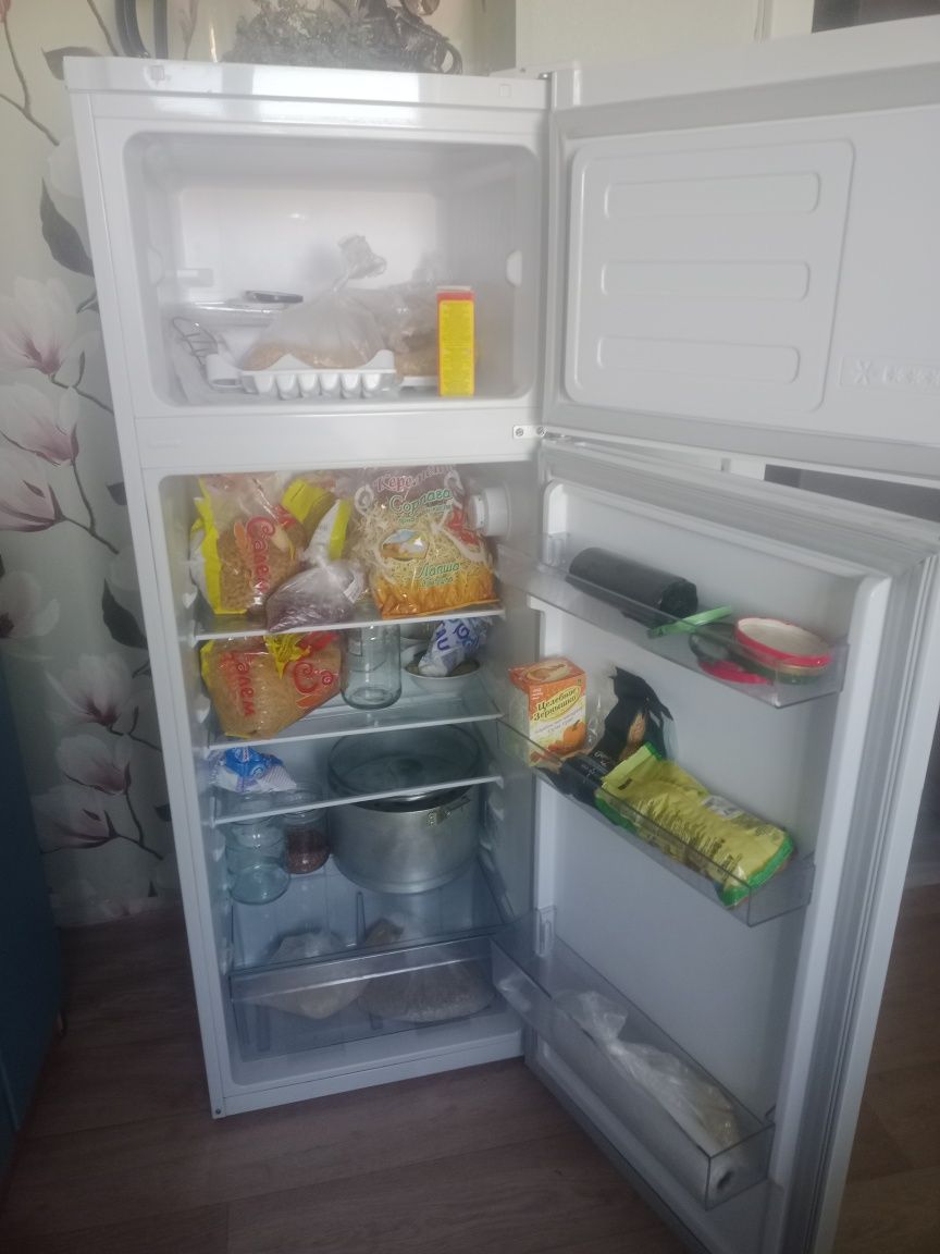 Холодильник в отличном состояни