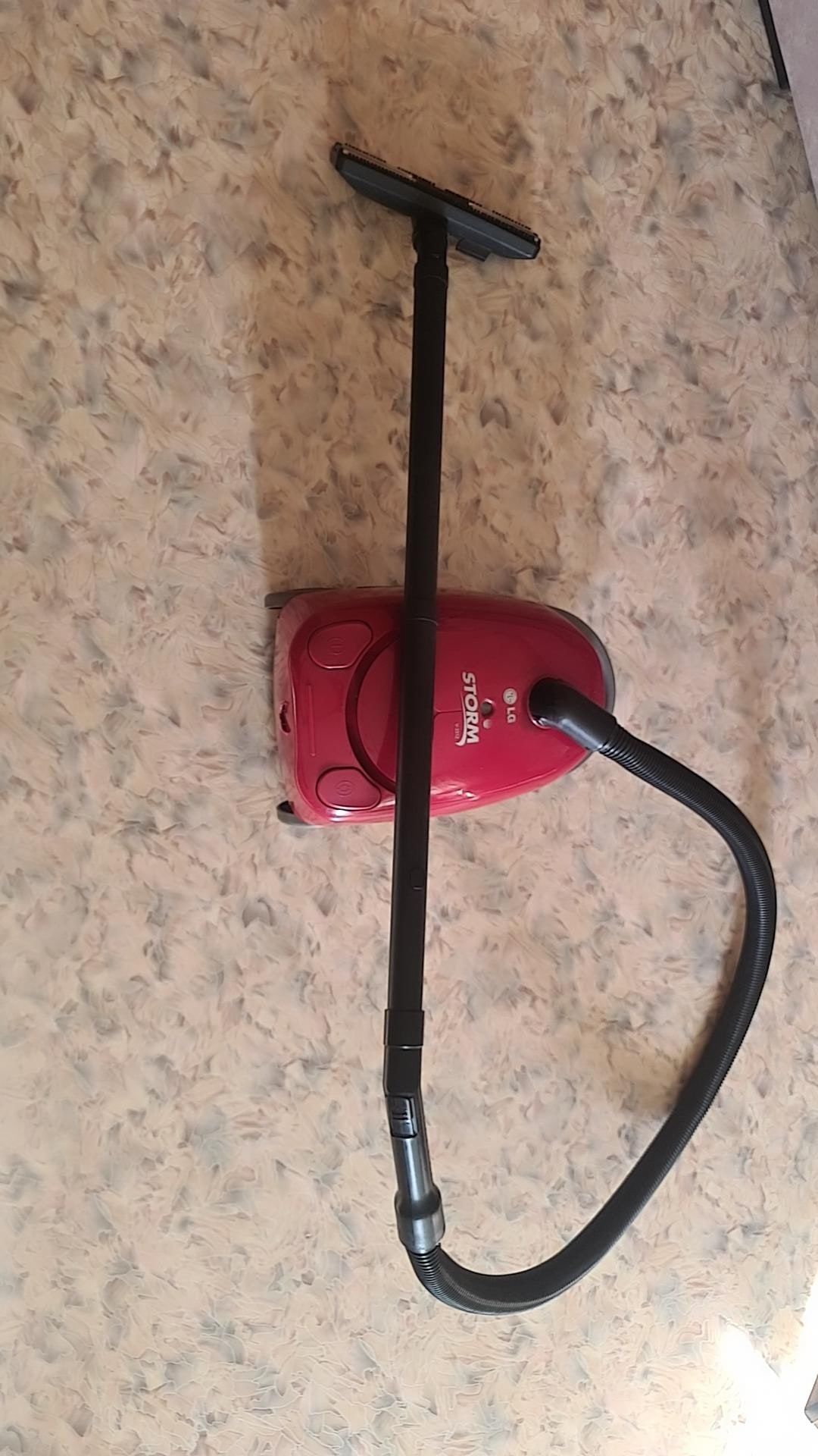 Продам пылесос марка LG