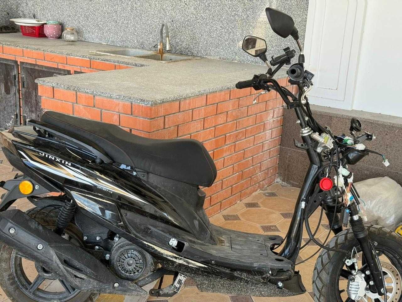 Новый Мопед макси скелет на ходу 500км пробег