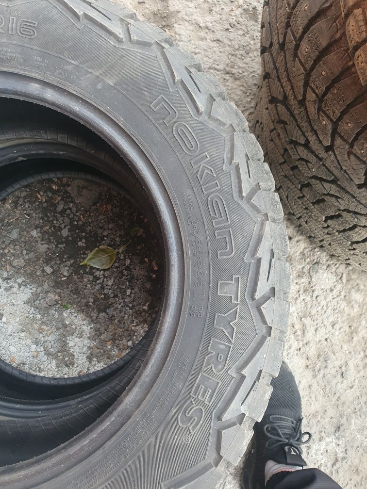 Продам 2 балона Nokian tyres outpost at 215/65/r16