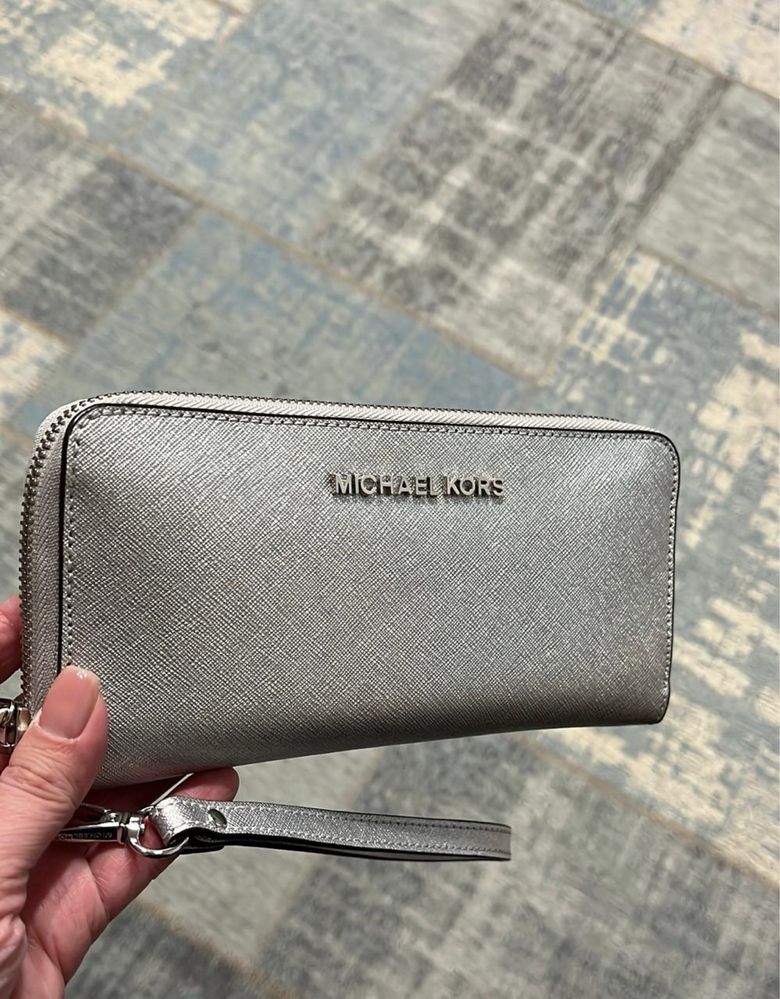 Клатч серебристый, сумка на выход Michael Kors