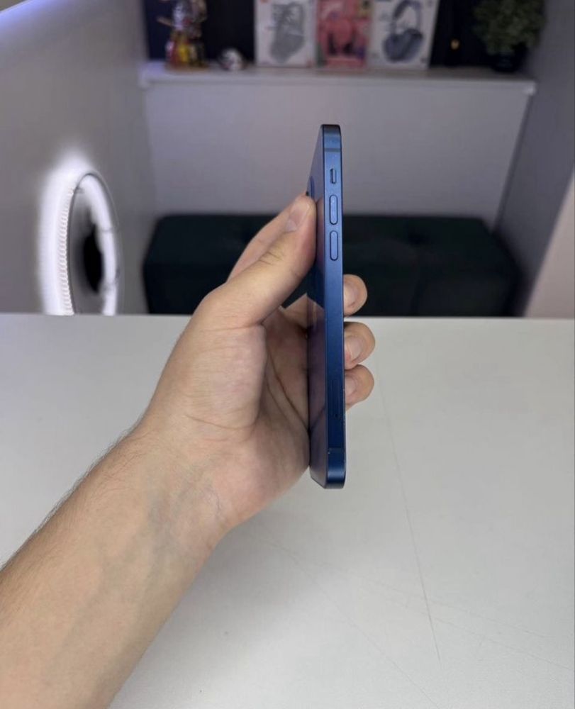 iPhone 12 64GB (Blue)