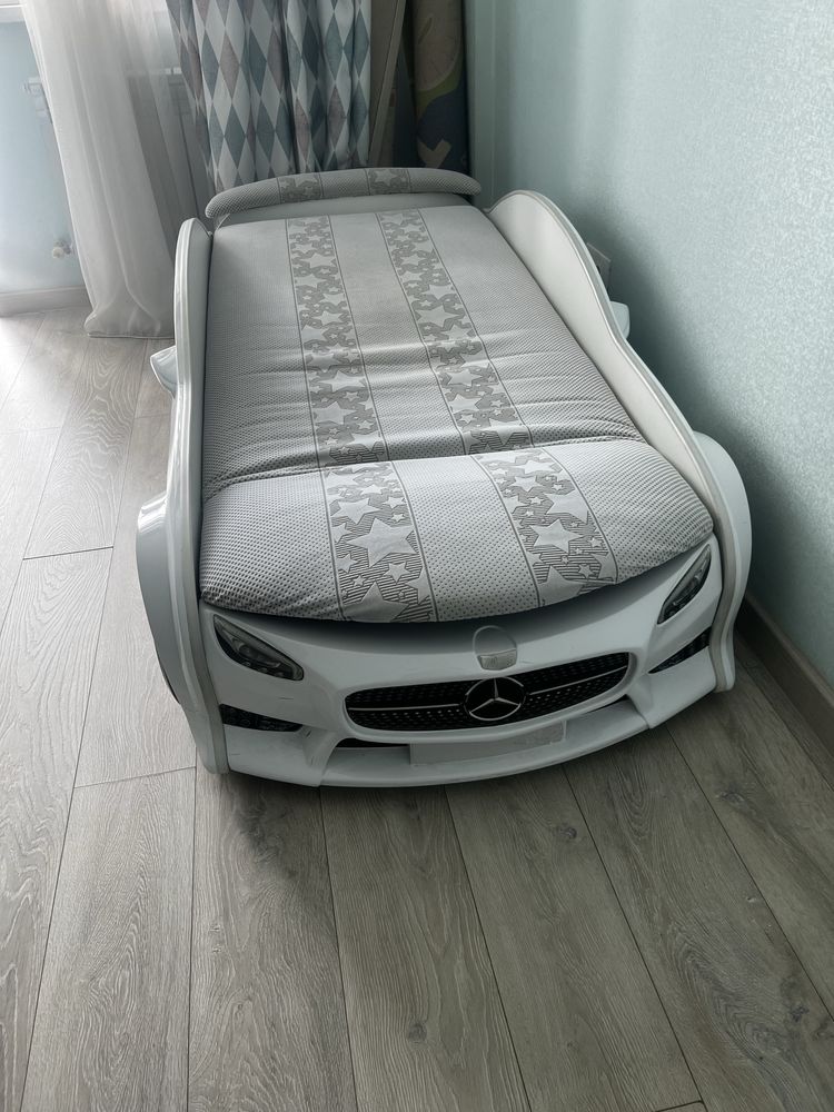Продам Кровать машинку
