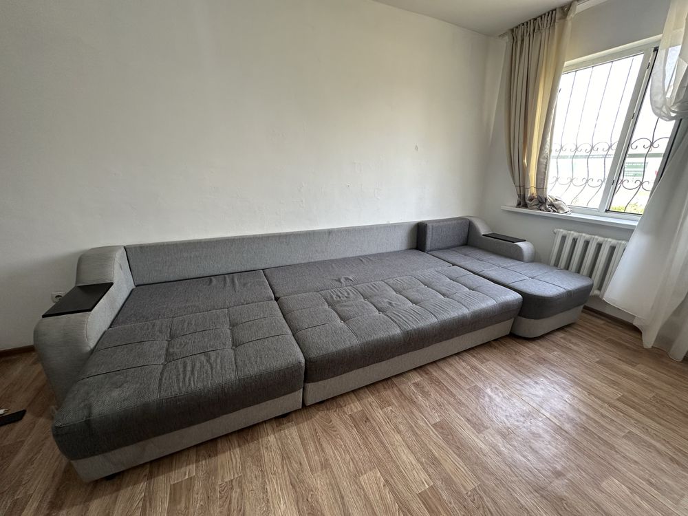 Продам диван угловой