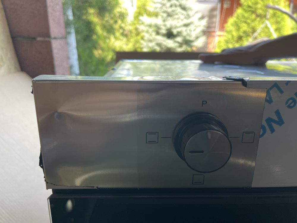 Продам новую встраиваемую электрическую духовку  .