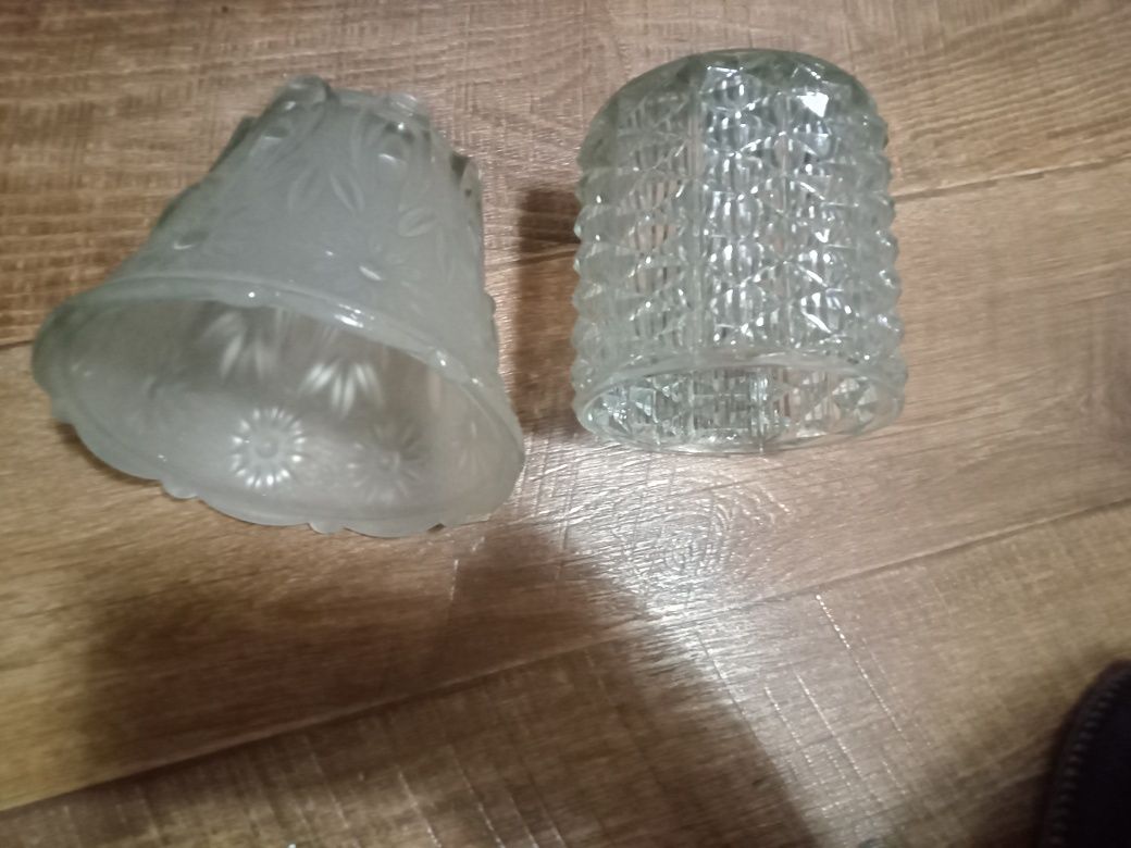 Продам люстру, плафоны