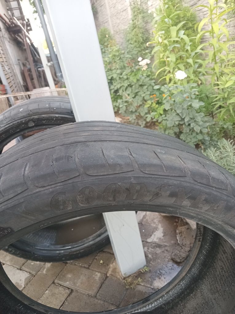 Продам летнюю резину r20