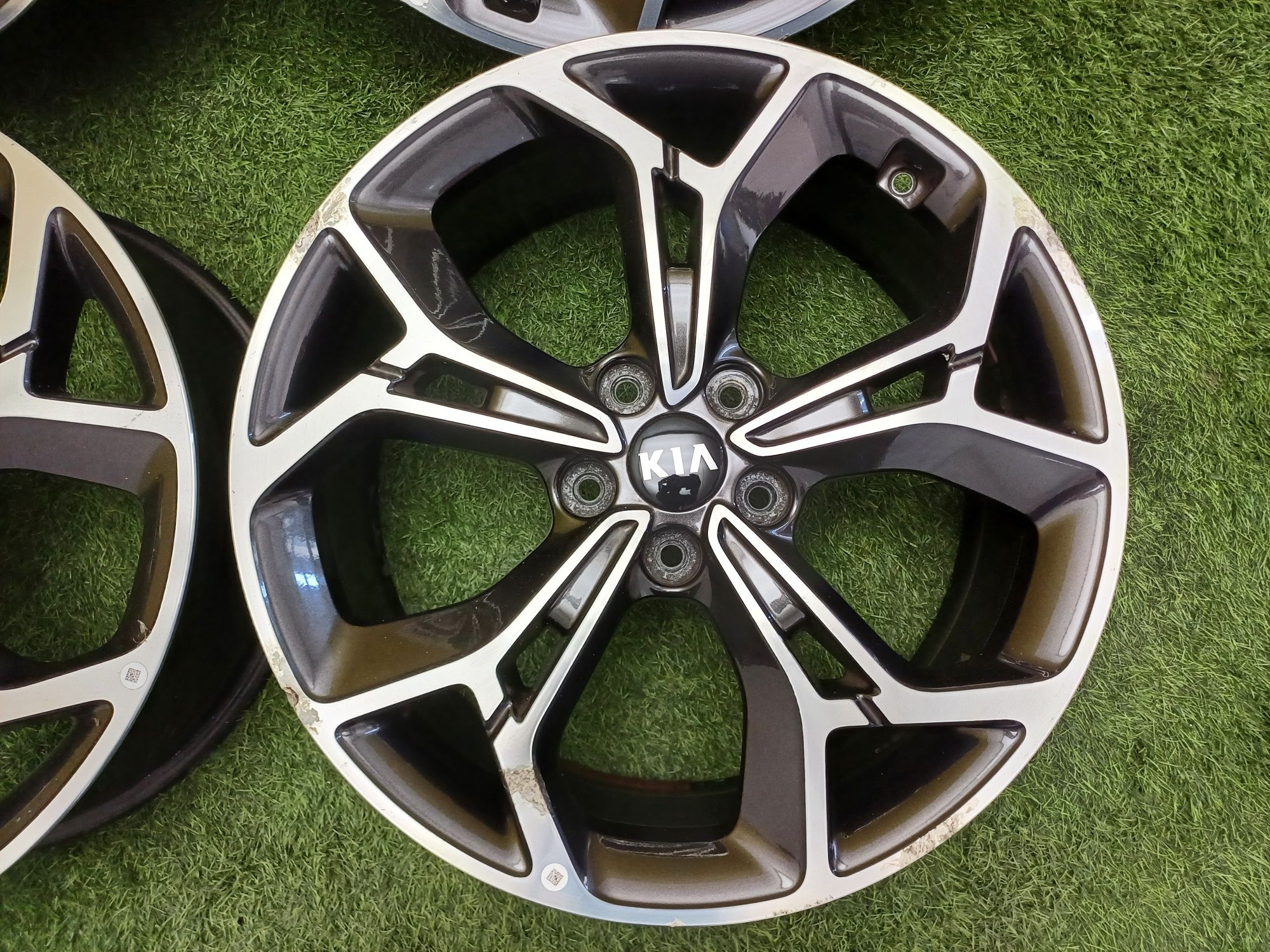 Диски R19 5×114.3 на Kia и другие.