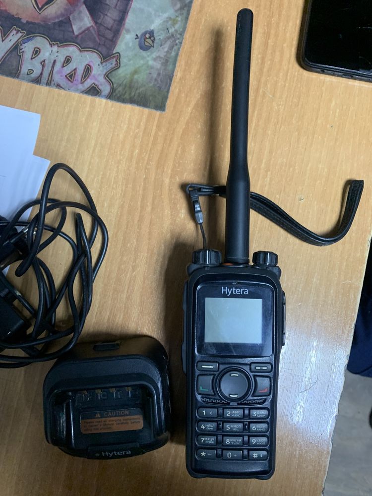Продам б/у Рацию Hytera PD 785 G