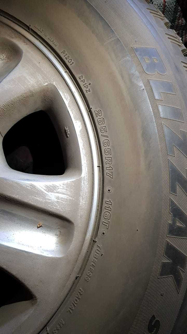зимняя резина 285/65 R 17 с дисками, в идеал.состоянии