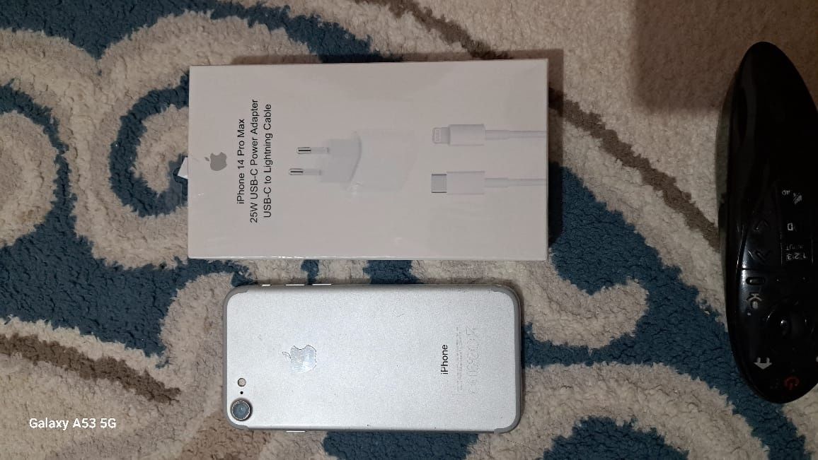 IPhone 7 с гарантией