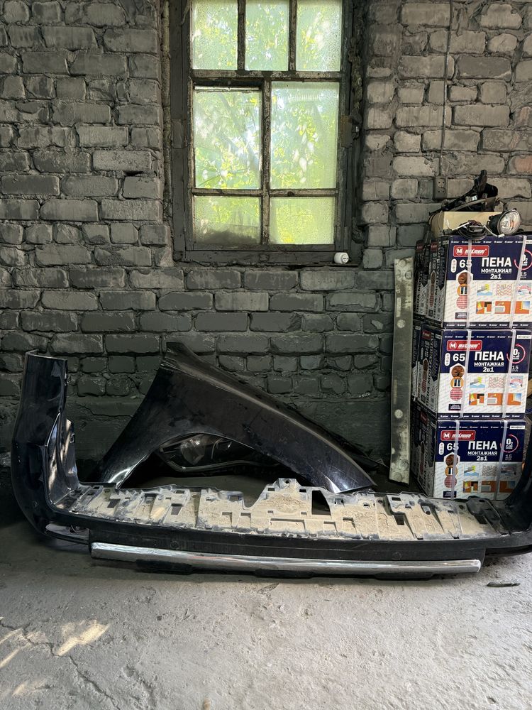 продам задний бампер от 150 прадо