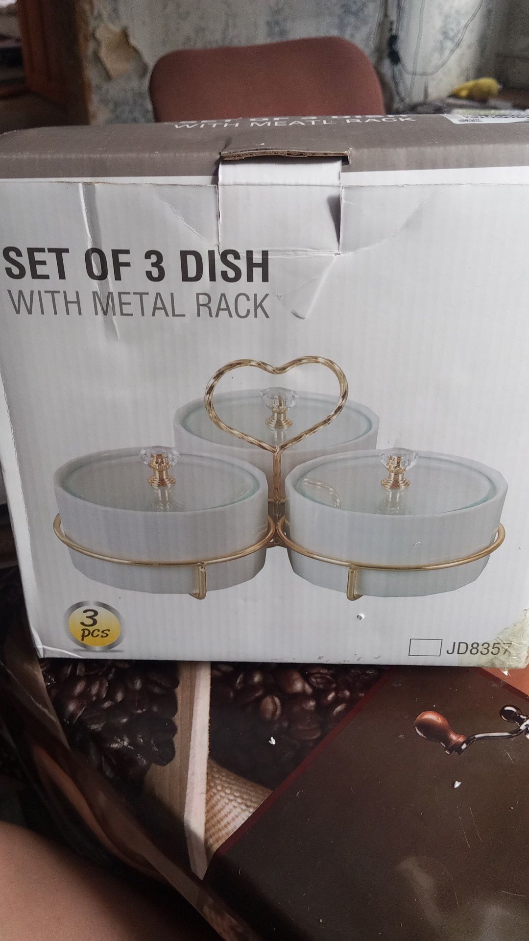 Продам менажницу !!!