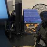 PlayStation 4 (1 ТБ) + 2 оригинальных джойстика+ охлождающая подставка