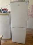 Холодильник Indesit