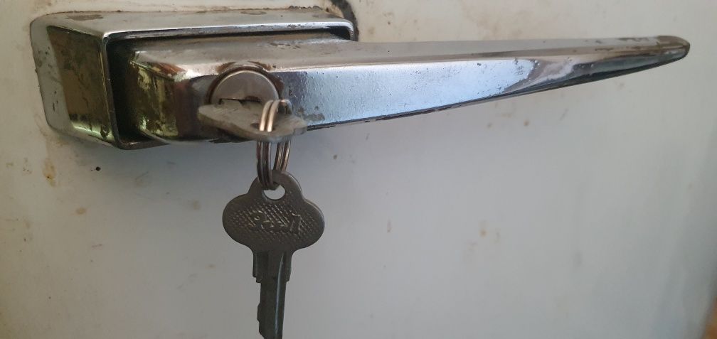Холодильник ЗиЛ Москва КХ240 made in USSA 1959 г.в. обменяю или продам