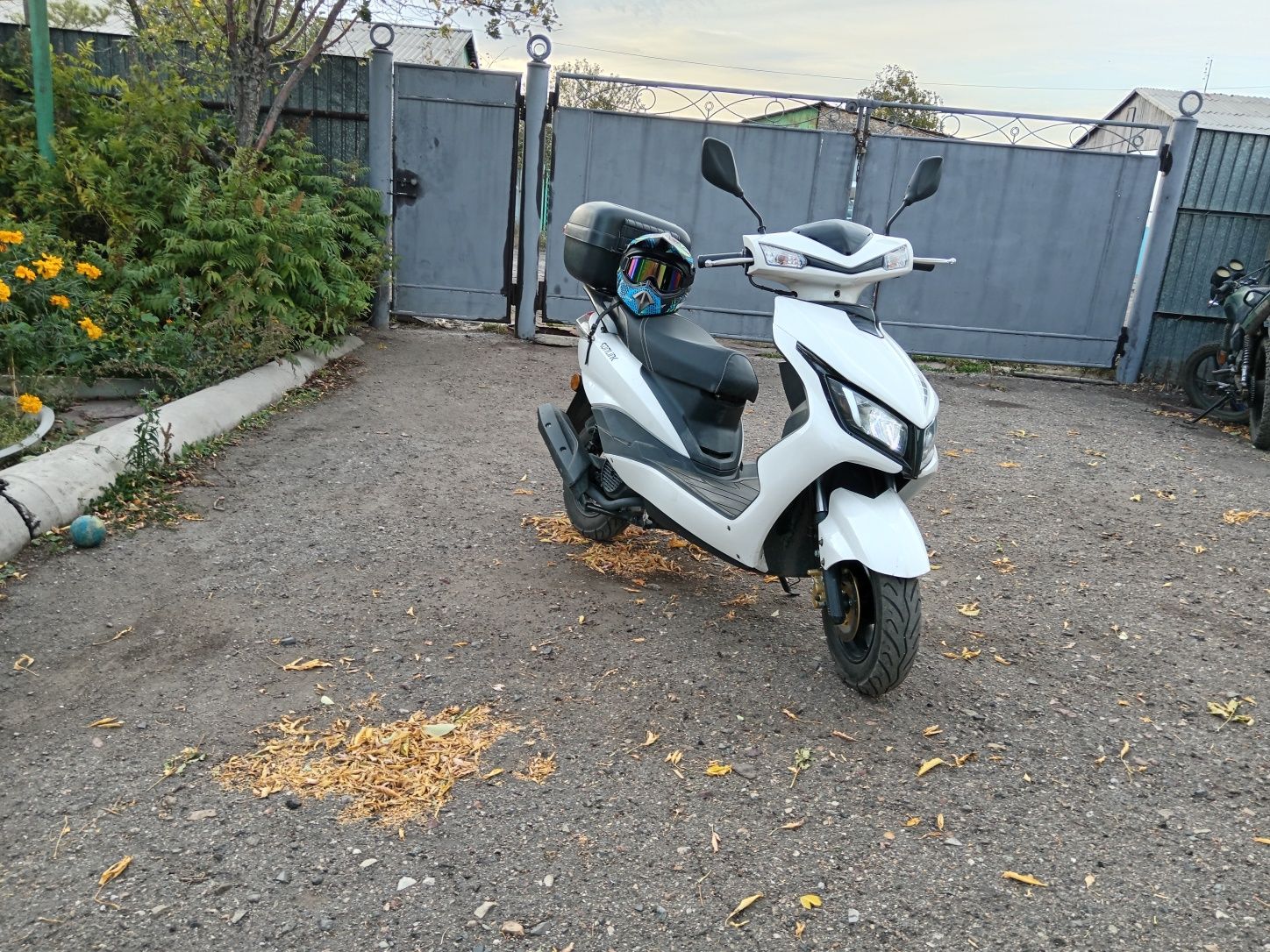 Скутер 150куб sonlik