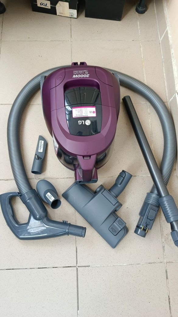 Пылесос LG 2000w