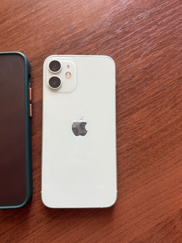 Iphone 12 mini в отличном состоянии