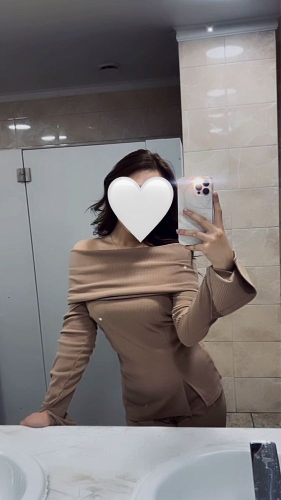 Двойка новая, носила на фотосессию 1 раз
