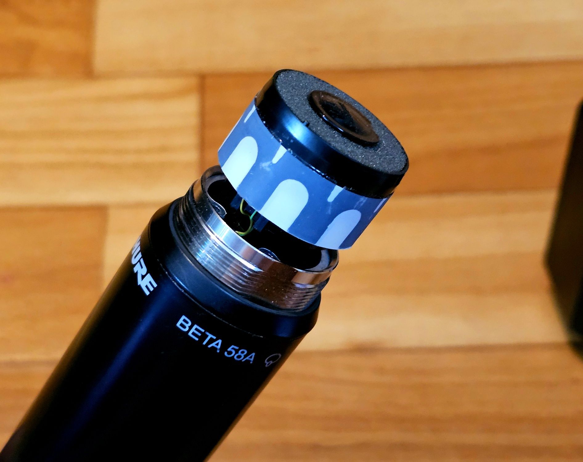 Вокальный радиомикрофон SHURE BLX24E/BETA58A