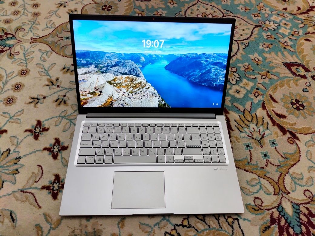 Asus Vivobook 15