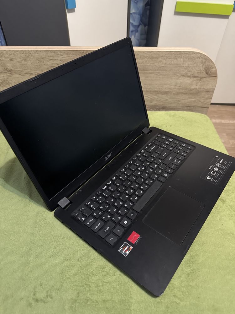 Ноутбук acer aspire 3