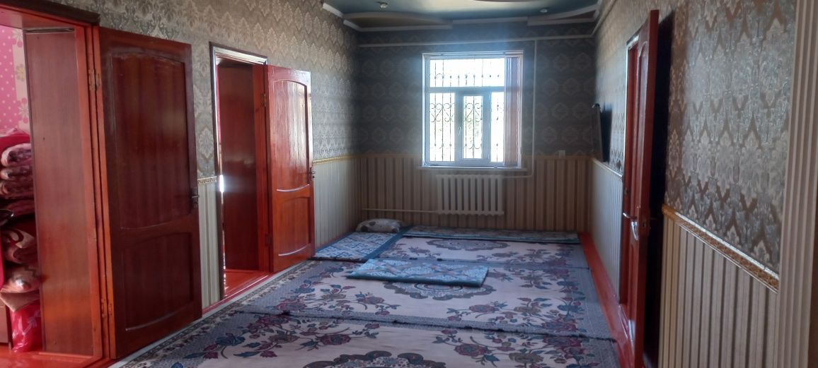 Барлық жағдайымен үлкен үй сатылады