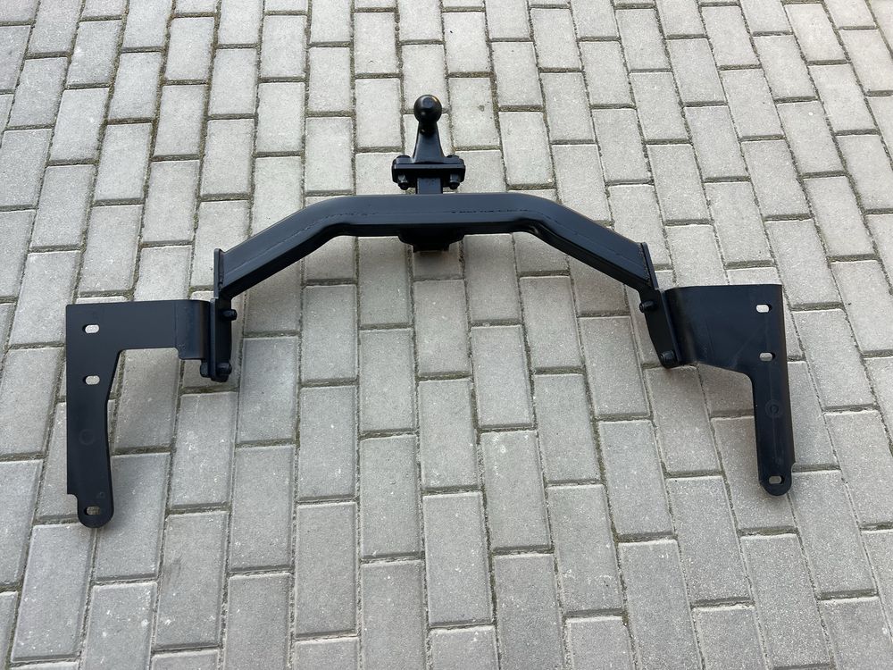 Продам фаркоп на лексус 330