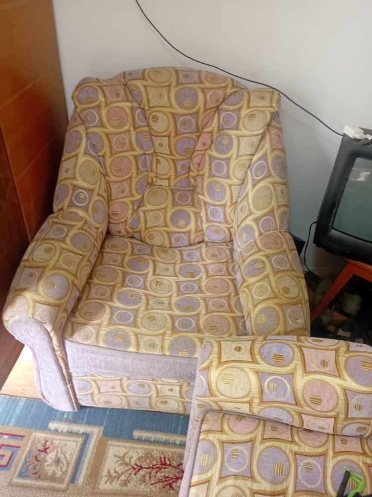 Продам диван тройку