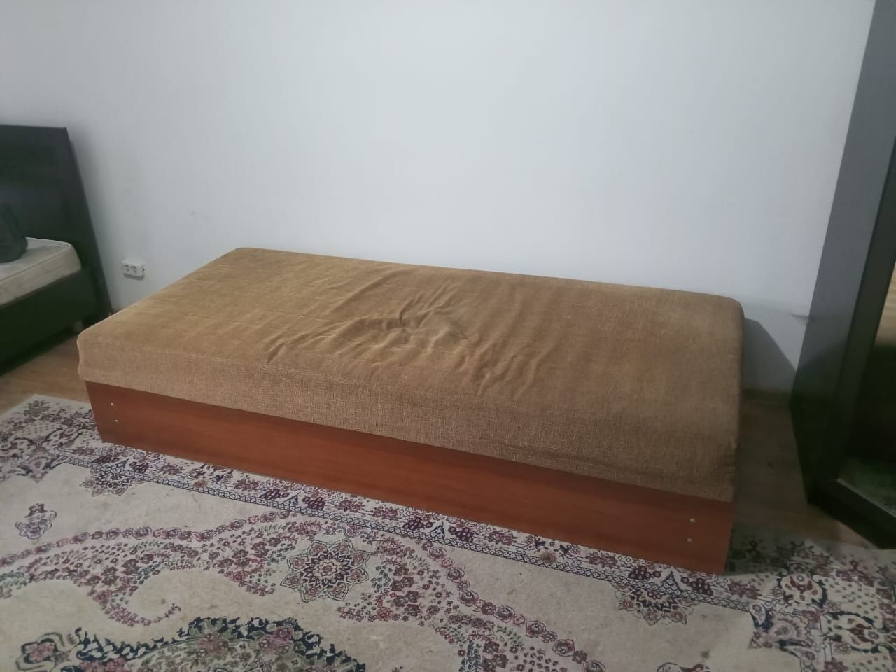 Продам кровать в хорошем состояний
