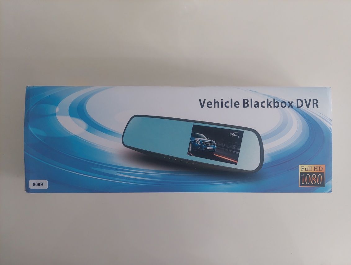 Видеорегистратор зеркало DVR