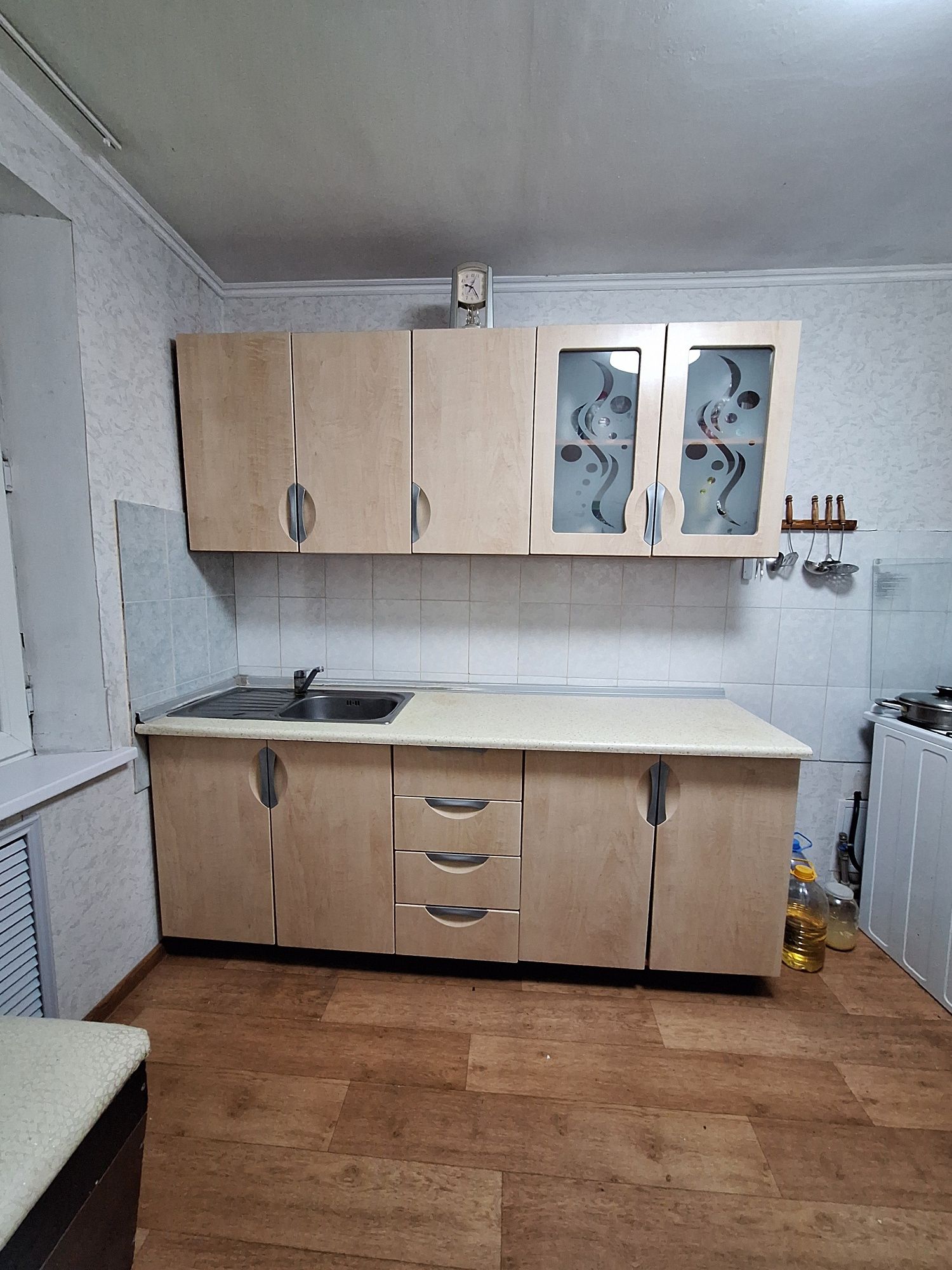 Кухонный гарнитур продам