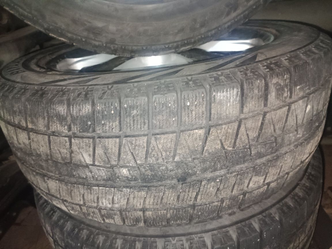 Диски с резиной зима R17 SUBARU