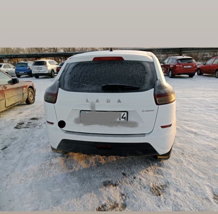 Продам машину Lada X-RAY