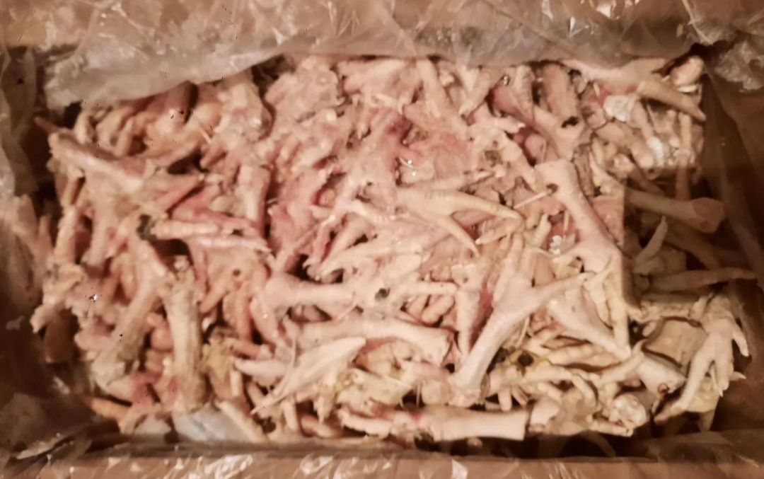 Продам куриные лапки.