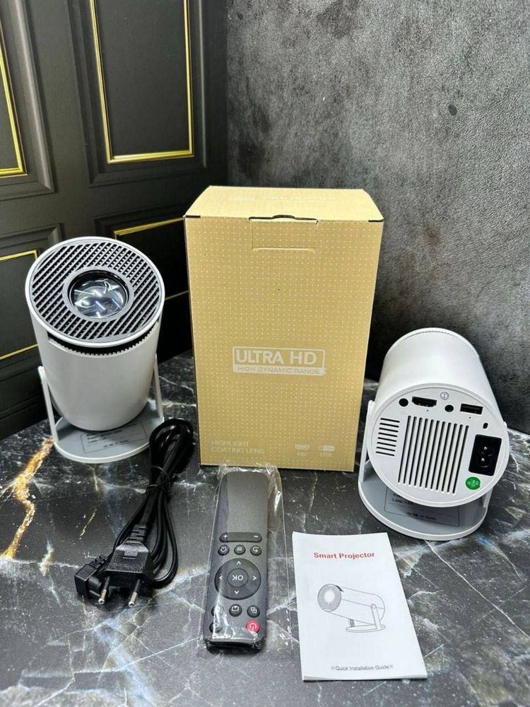 Проектор / проектор для дома / домашный кинотеатр / Projector