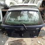 Крышка багажника Toyota Vitz SCP10