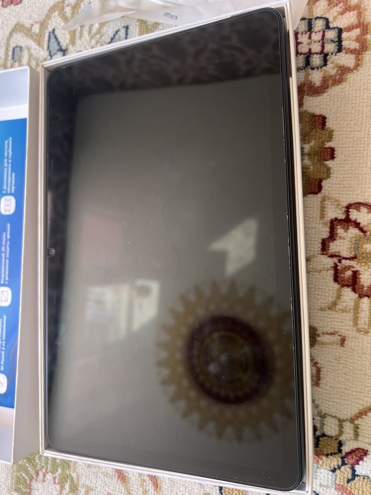 Huawei Matepad продается.Коробка , документы, зарядка все есть.