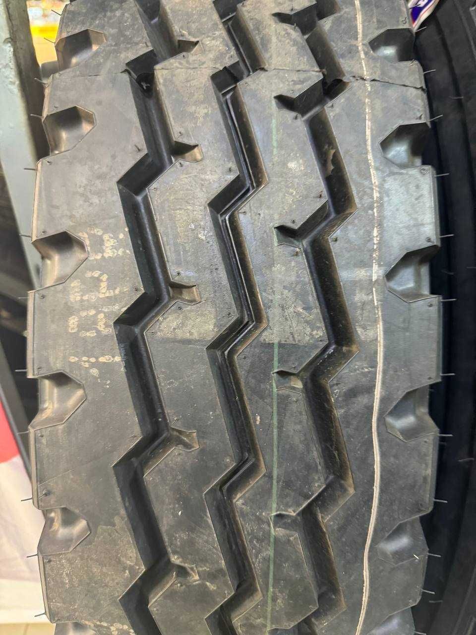 Шины для грузовых 10,00 R20 Камаз, и др.