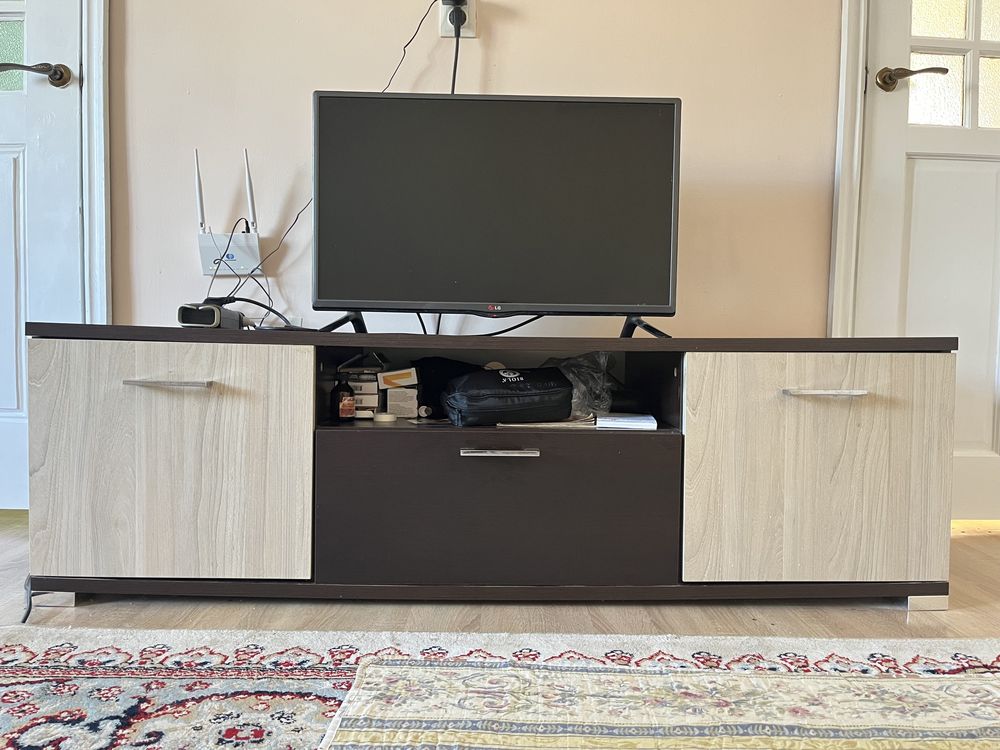 Продается подставка под телевизор