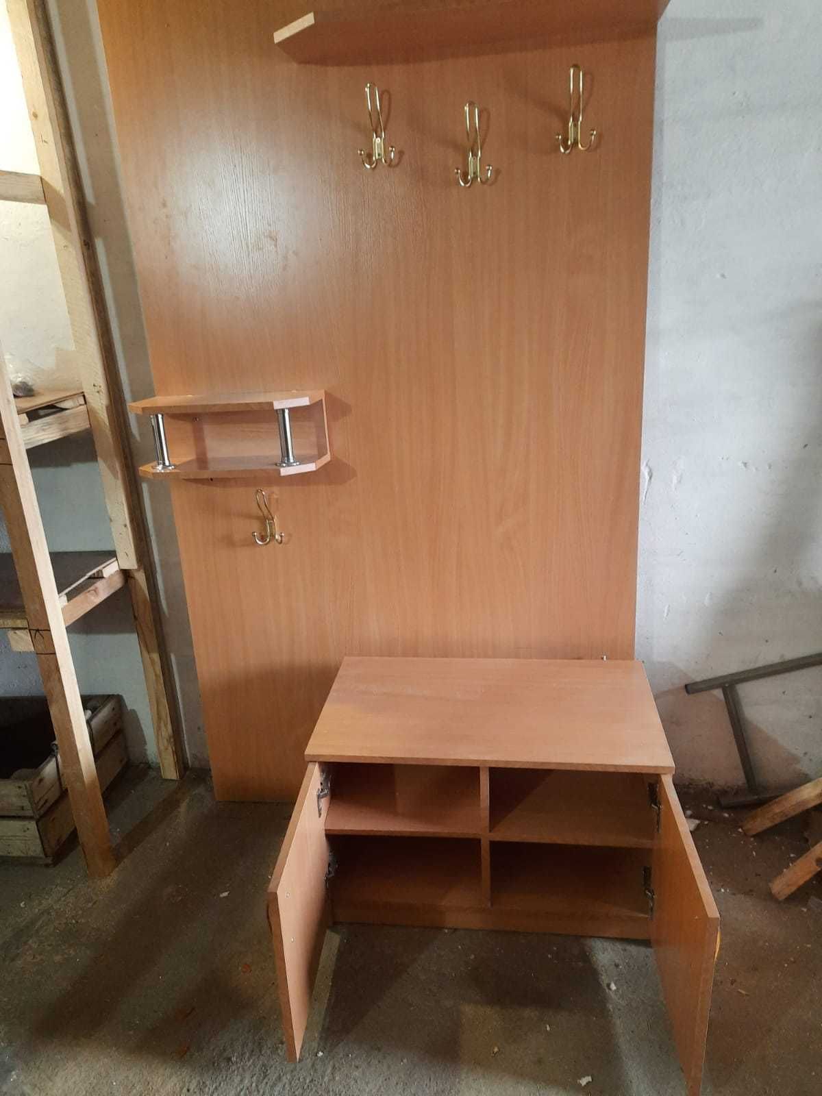 Прихожка светлая