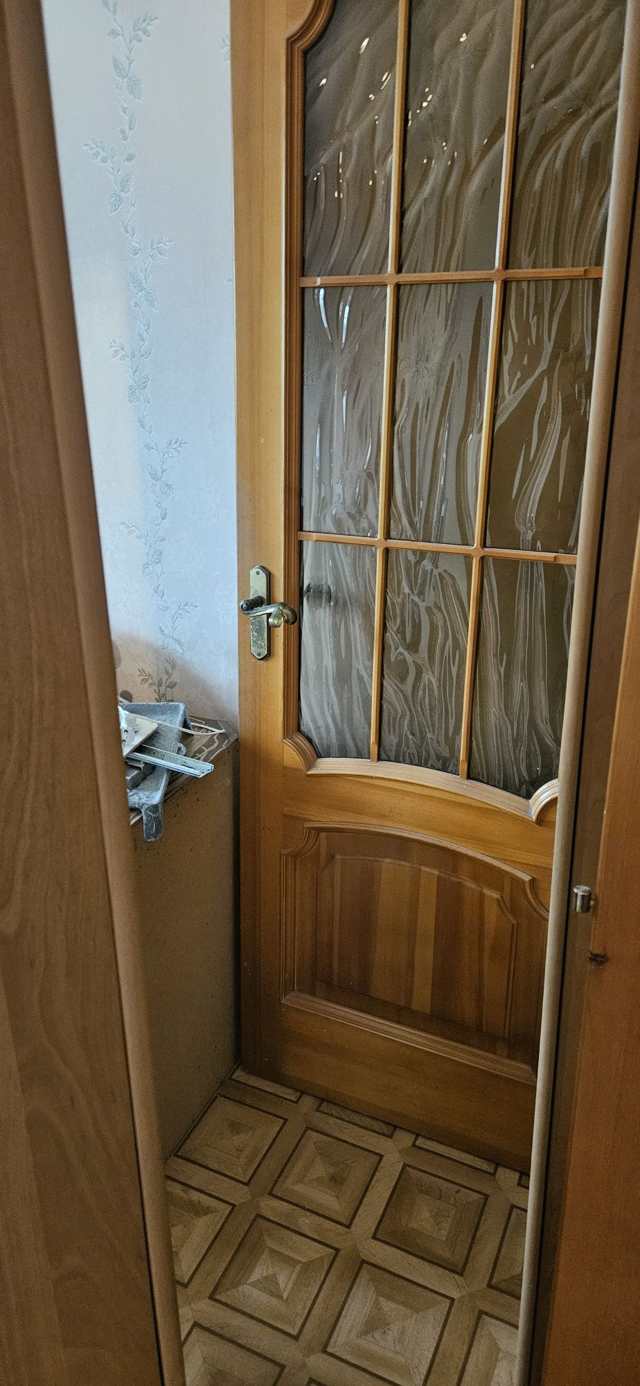 Дверь массив деревянная