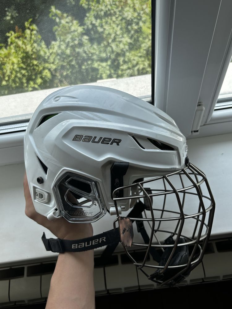 Хоккейные шлем HyperLite 1