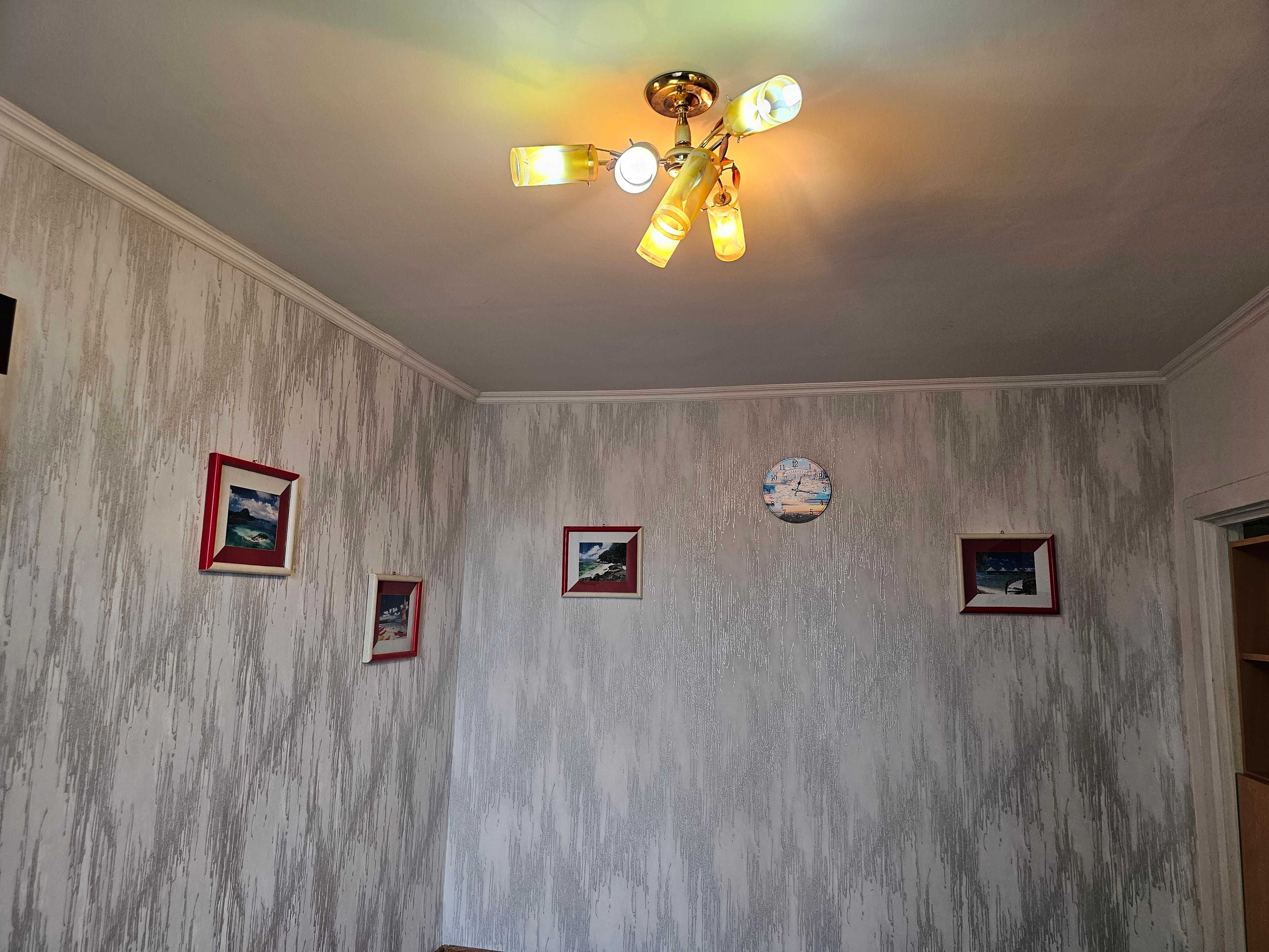 Срочно продается 1 ком квартира в районе Саяхата