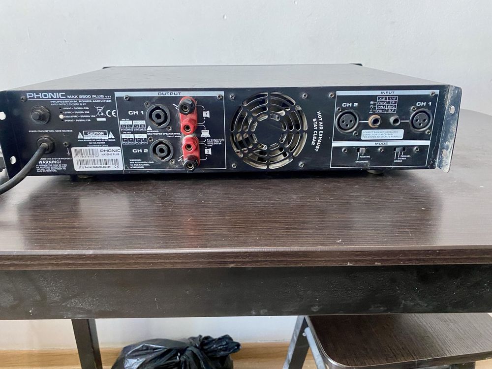 Музыкальный аппарат 2в1, мощность RMS 1200 watt, peak 2800 watts