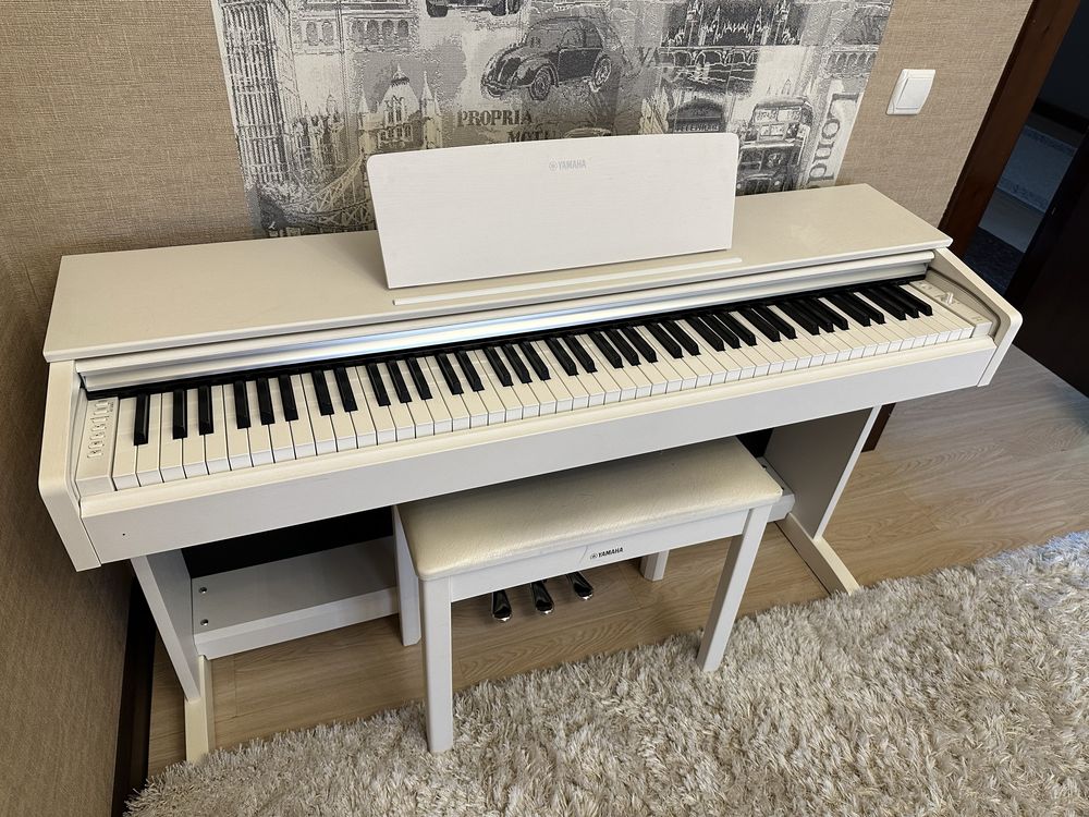 цифровое пианино Yamaha