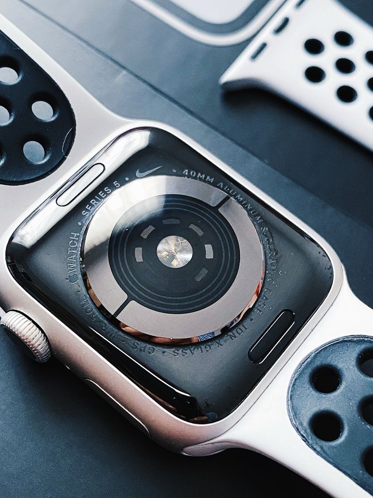 Apple watch 5 Series Nike оригинал (смарт-часы)