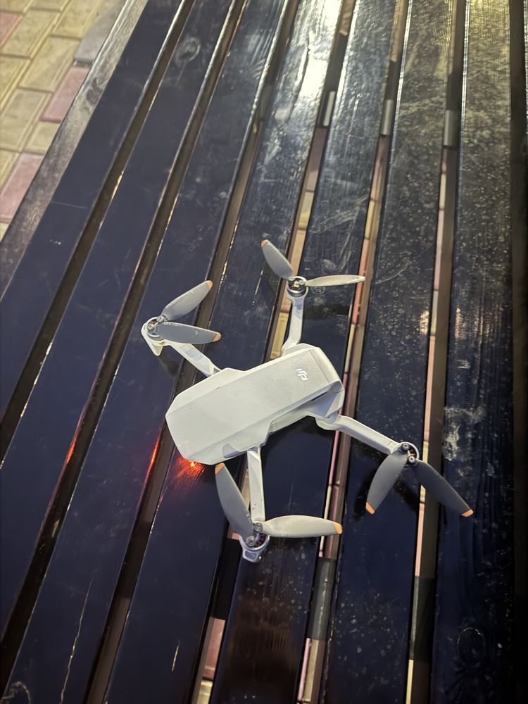 Дрон dji mini 2 combo